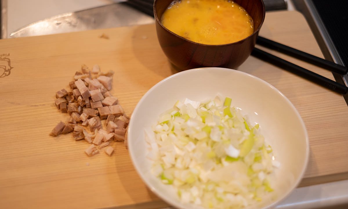 豆腐チャーハンの材料。