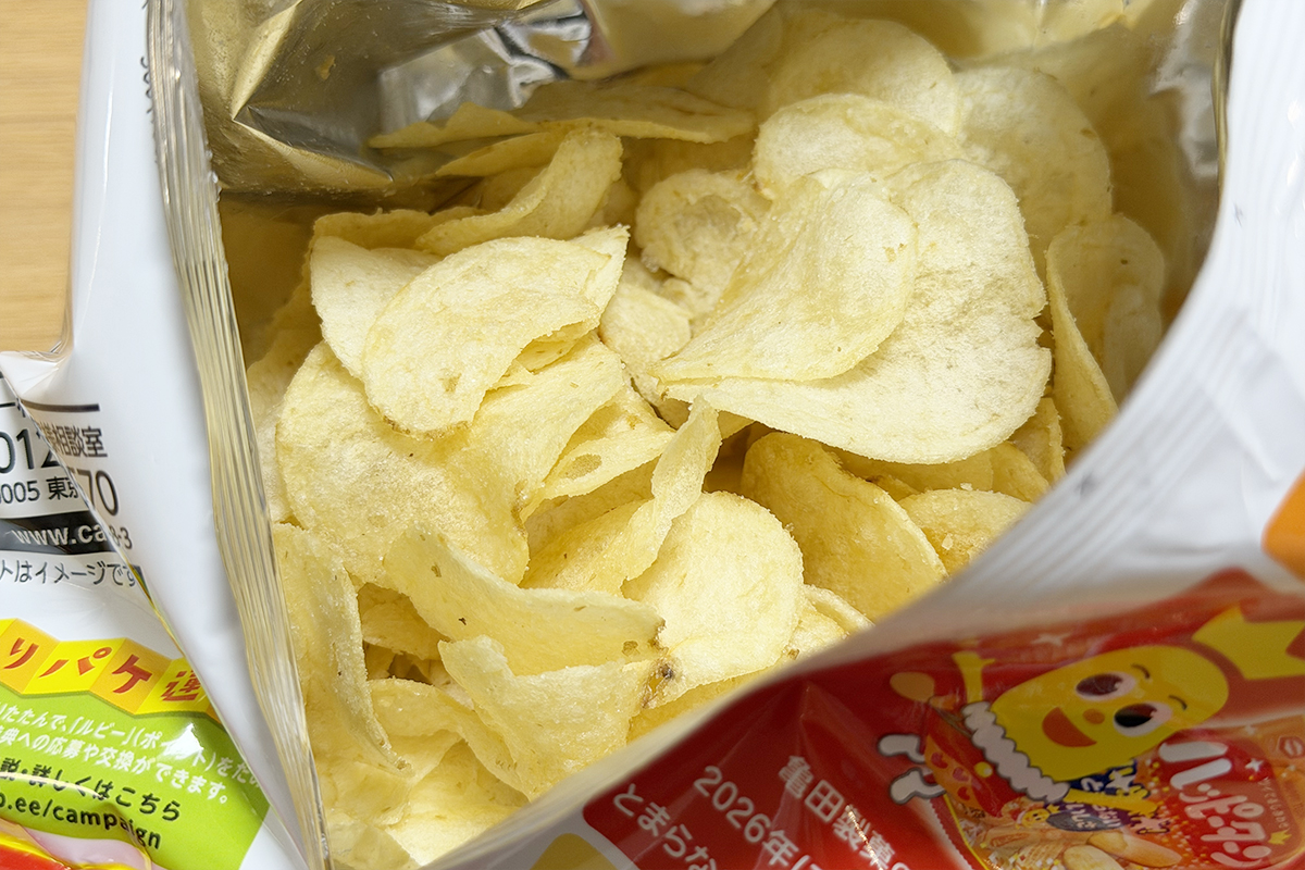 夢コラボ!ポテトチップス「ハッピーターン味」、甘じょっぱくておいしい!